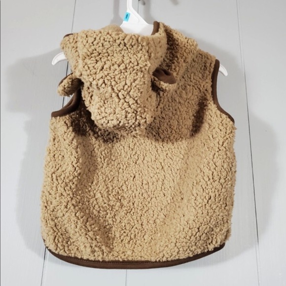 Carter’s Sherpa Teddy Bear Vest Sz 6M - Picture 2 of 7